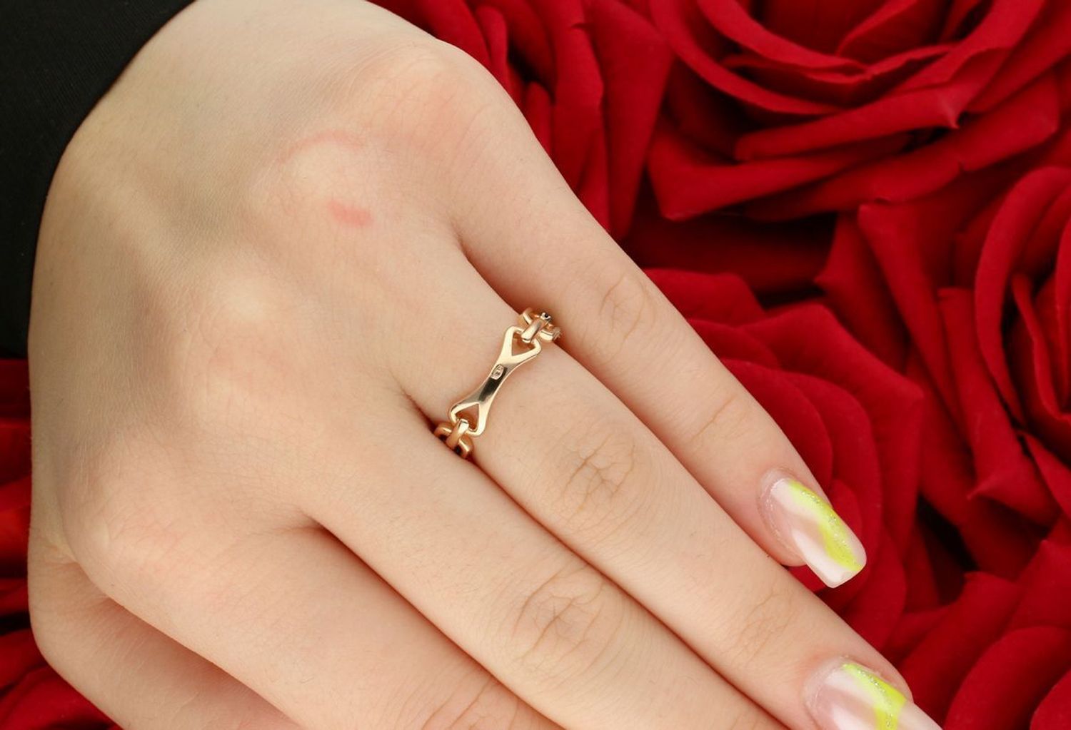 Złoty pierścionek z czarnymi diamentami Black Elegance 585  20 brylantów  Kod R79465R.jpg